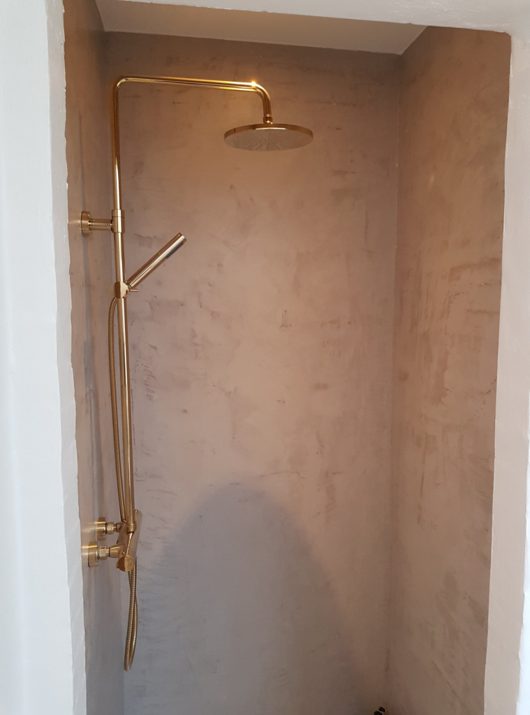 microcement shower cabin